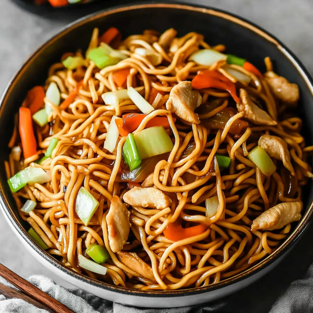 Quick and Easy Chicken Chow Mein Recipe Ready in 25 Minutes